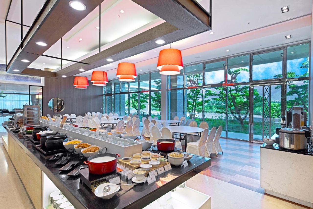 Naruwan Galaxy Hotel Taitung Exterior photo